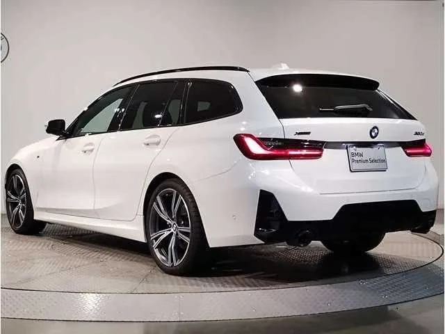 BMW 3 Series 2024 — миниатюра 2