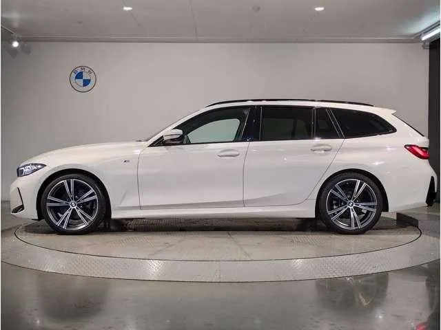 BMW 3 Series 2024 — миниатюра 3