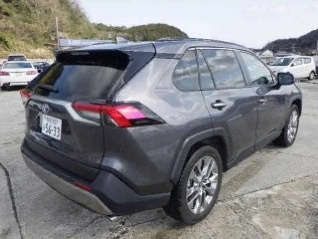 Toyota RAV4 2022 — миниатюра 5