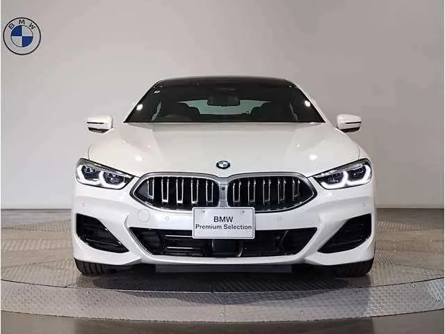 BMW 8 Series 2025 — миниатюра 5