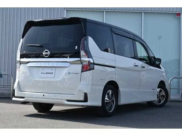 Nissan Serena 2022 — миниатюра 2