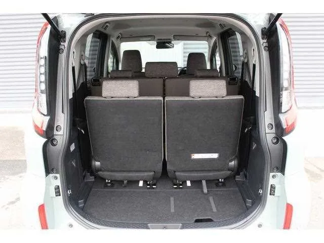 Toyota Sienta 2023 — миниатюра 4