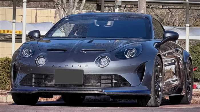 Renault Renault Others R 2023 — миниатюра 2