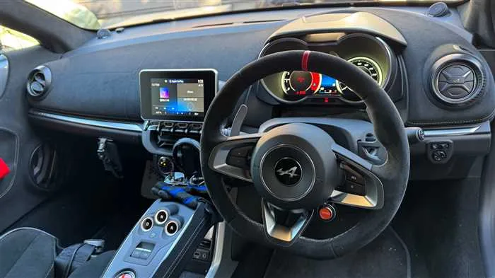 Renault Renault Others R 2023 — миниатюра 5