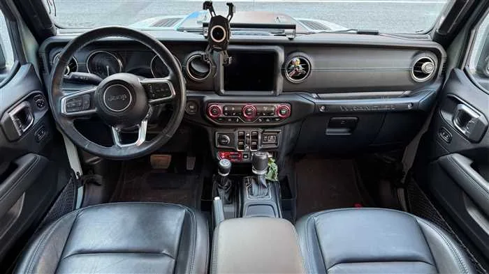 Jeep Wrangler 4xe 2023 — миниатюра 5