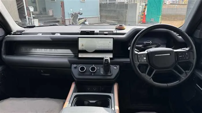 Land Rover Defender 110 X HSE D300 2024 — миниатюра 5