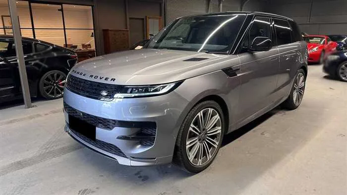 Land Rover Range Rover Sport AUTOMATIC DIESEL 2023 — миниатюра 3