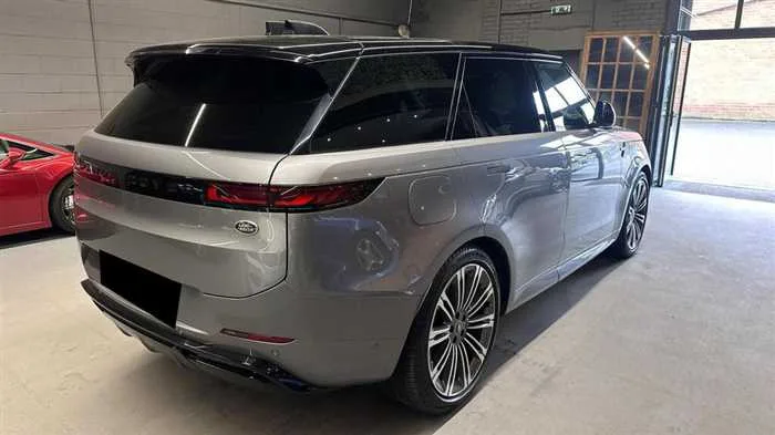 Land Rover Range Rover Sport AUTOMATIC DIESEL 2023 — миниатюра 4