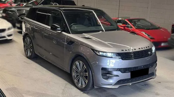 Land Rover Range Rover Sport AUTOMATIC DIESEL 2023 — фото 1, купить с доставкой в Москву