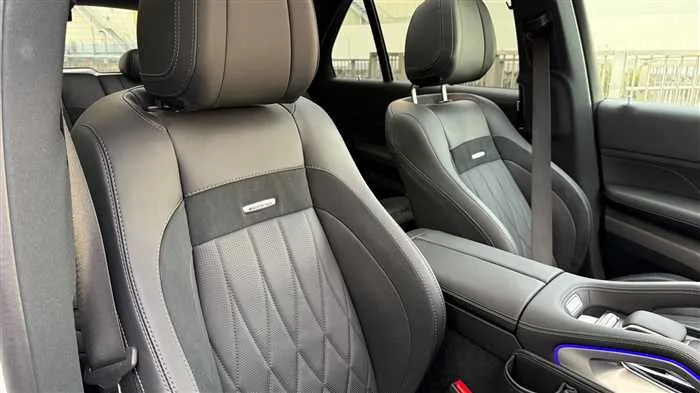Mercedes-Benz GLE-CLASS GLE63 S 4MATIC+ 2024 — миниатюра 3