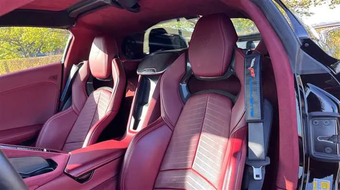 Chevrolet Corvette 3LT 2022 — миниатюра 3