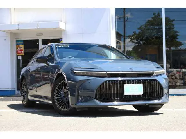 Toyota Crown 2025 — фото 1, купить с доставкой в Москву