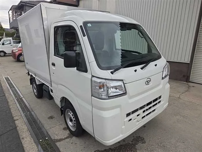 Daihatsu Hijet Truck 2022 — фото 1, купить с доставкой в Москву