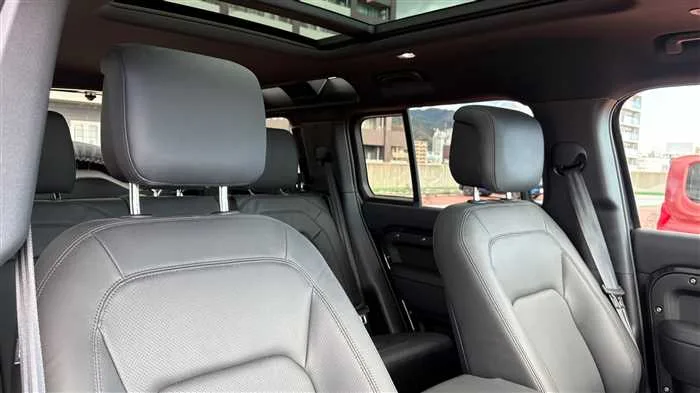Land Rover Defender 110 X HSE D350 2025 — миниатюра 3