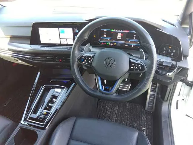 Volkswagen Golf 2023 — миниатюра 5