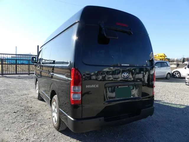 Toyota Hiace Van 2024 — миниатюра 5