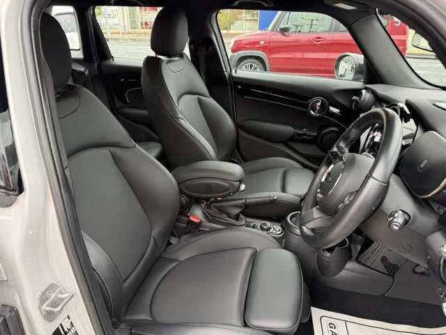 Rover Mini CooperD 5 Edition DCT 2022 — миниатюра 4