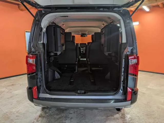 Mitsubishi Delica D:5 2024 — миниатюра 4