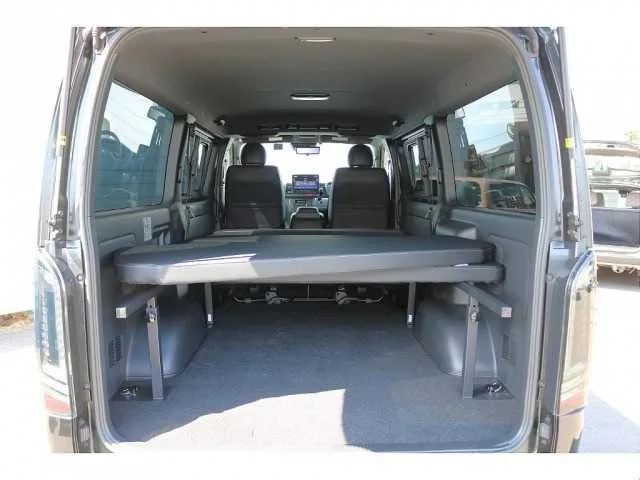 Toyota Hiace Van 2024 — миниатюра 5