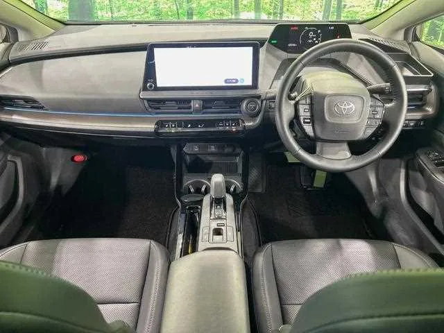 Toyota Prius 2023 — миниатюра 2