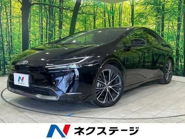 Toyota Prius 2023 — фото 1, купить с доставкой в Москву