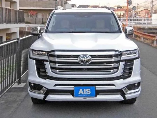Toyota Land Cruiser 2023 — миниатюра 4