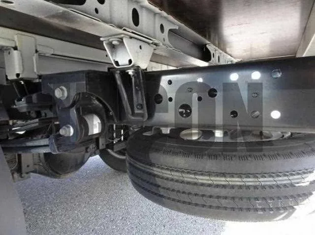 Hino Dutro 2024 — миниатюра 4