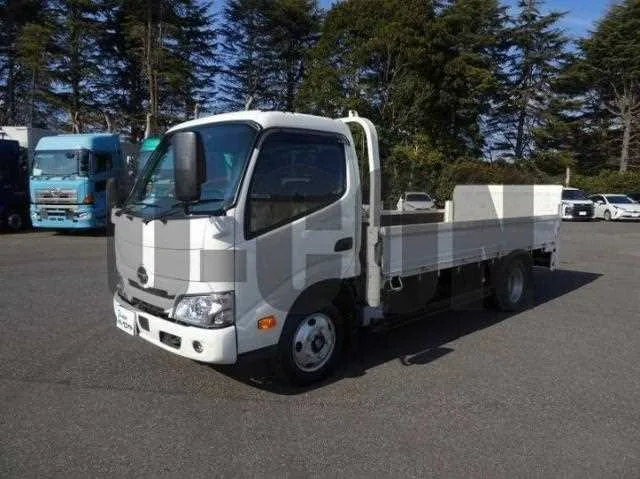 Hino Dutro 2024 — фото 1, купить с доставкой в Москву