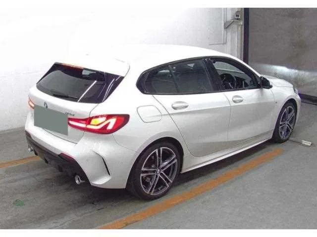 BMW 1 Series 2023 — миниатюра 3