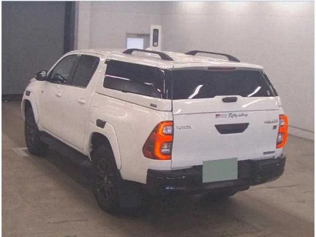 Toyota Hilux 2023 — миниатюра 3