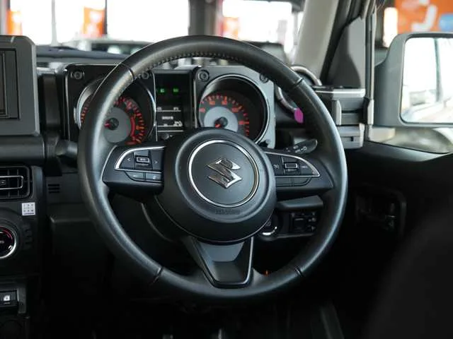 Suzuki Jimny 2023 — миниатюра 3
