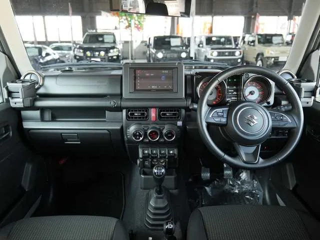 Suzuki Jimny 2023 — миниатюра 5