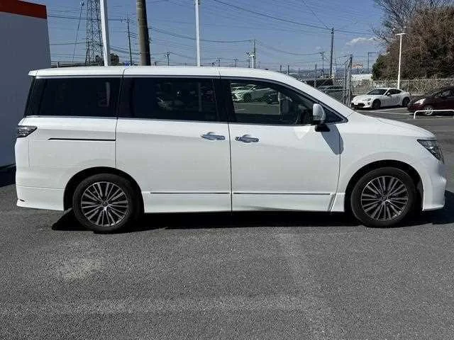 Nissan Elgrand 2024 — миниатюра 3