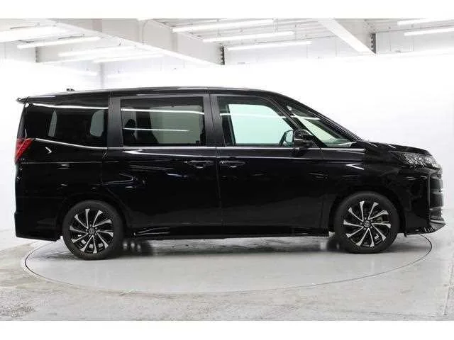 Toyota Noah 2023 — миниатюра 5