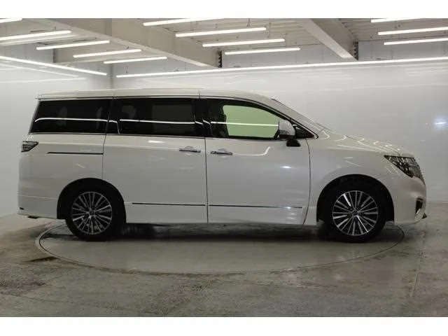 Nissan Elgrand 2024 — миниатюра 5