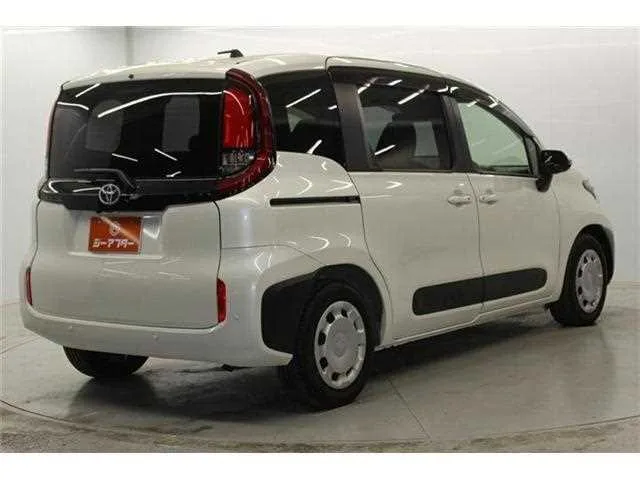 Toyota Sienta 2024 — миниатюра 5
