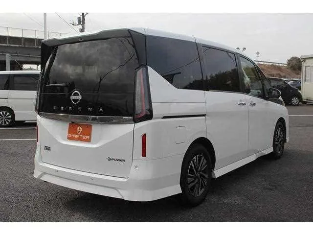Nissan Serena 2024 — миниатюра 2