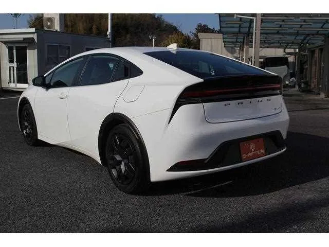 Toyota Prius 2025 — миниатюра 2