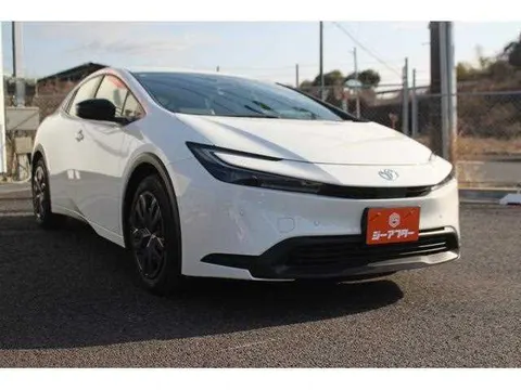 Toyota Prius 2025 купить в Москве