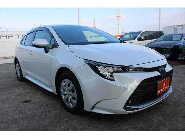 Toyota Corolla Sedan 2023 — миниатюра 2