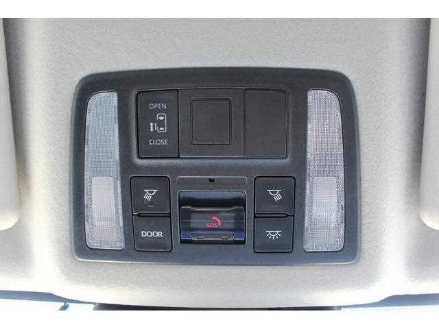 Toyota Noah 2022 — миниатюра 3
