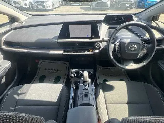 Toyota Prius 2023 — миниатюра 2