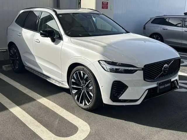 Volvo XC60 2025 — миниатюра 3