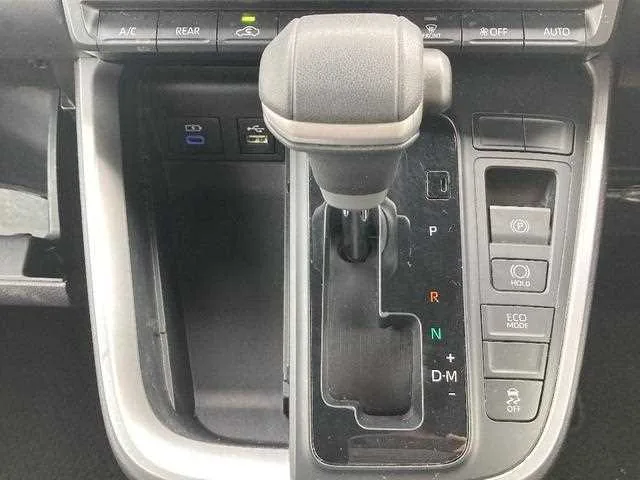 Toyota Noah 2022 — миниатюра 5