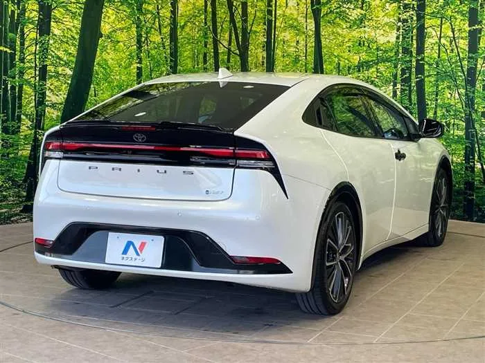 Toyota Prius 2023 — миниатюра 4