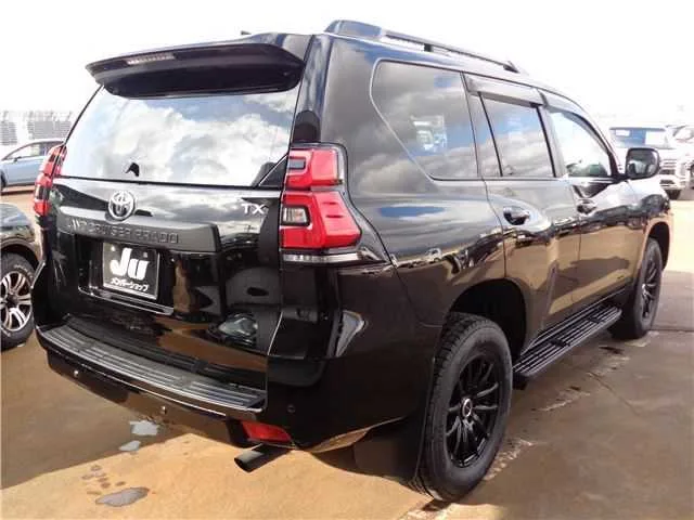 Toyota Land Cruiser Prado TX-LPKGBlackEdition 2022 — миниатюра 2