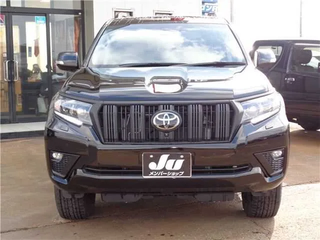 Toyota Land Cruiser Prado TX-LPKGBlackEdition 2022 — миниатюра 5