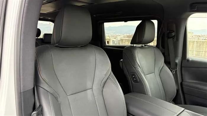 Toyota Alphard Z 2023 — миниатюра 3