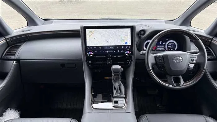 Toyota Alphard Z 2023 — миниатюра 5