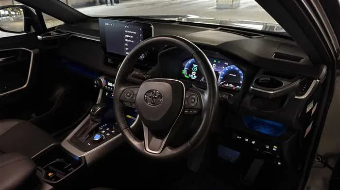 Toyota RAV4 Z 2023 — миниатюра 2